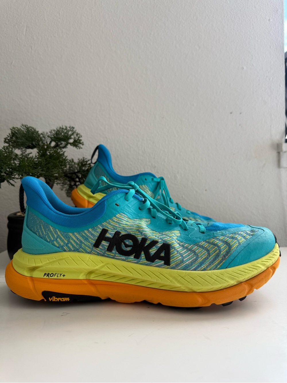 Hoka Mafate speed 4 men size 11.5 Blue, Yellow & Orange Men's Running Shoes